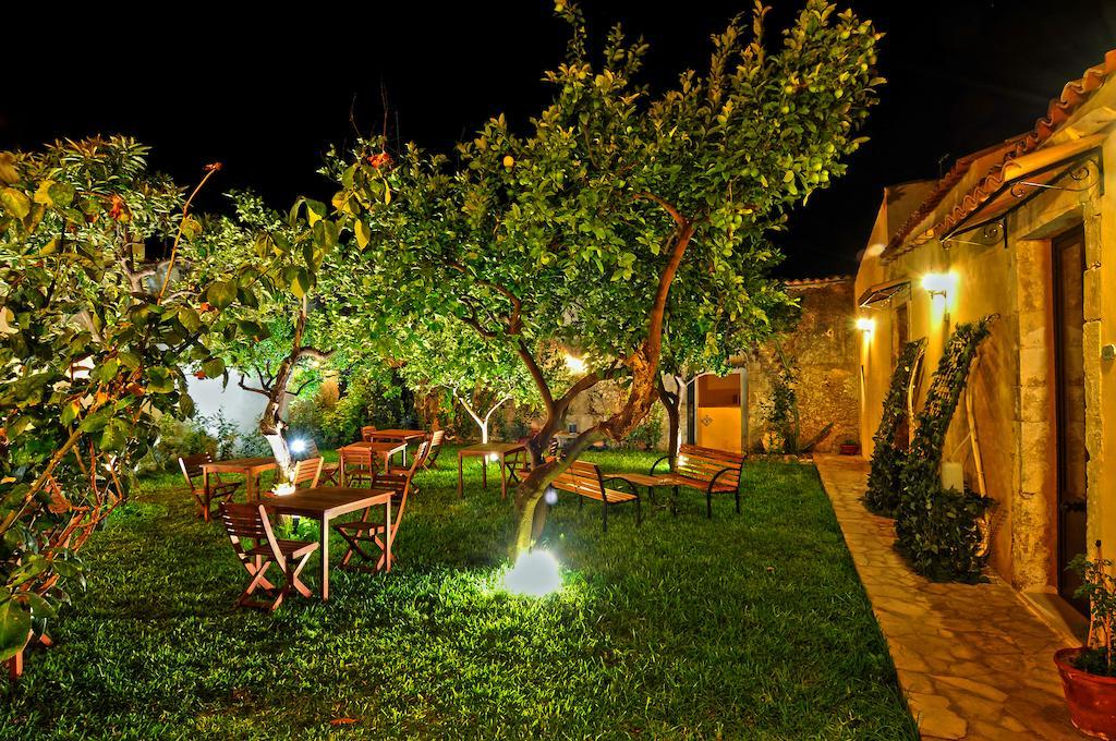 Il Giardino Del Barocco Bed and Breakfast Noto Eksteriør billede