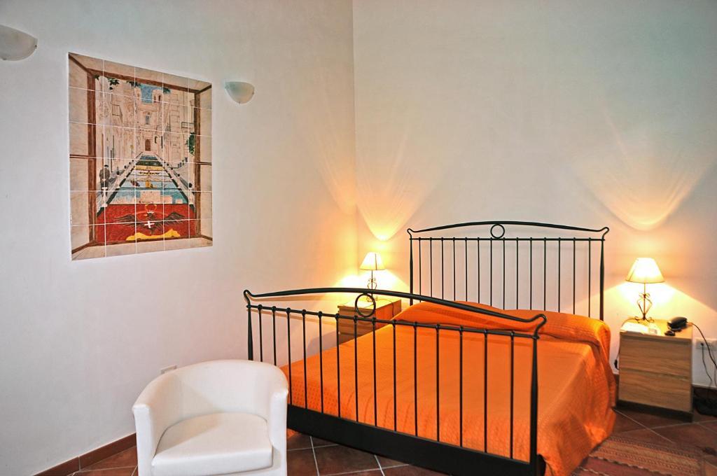 Il Giardino Del Barocco Bed and Breakfast Noto Værelse billede
