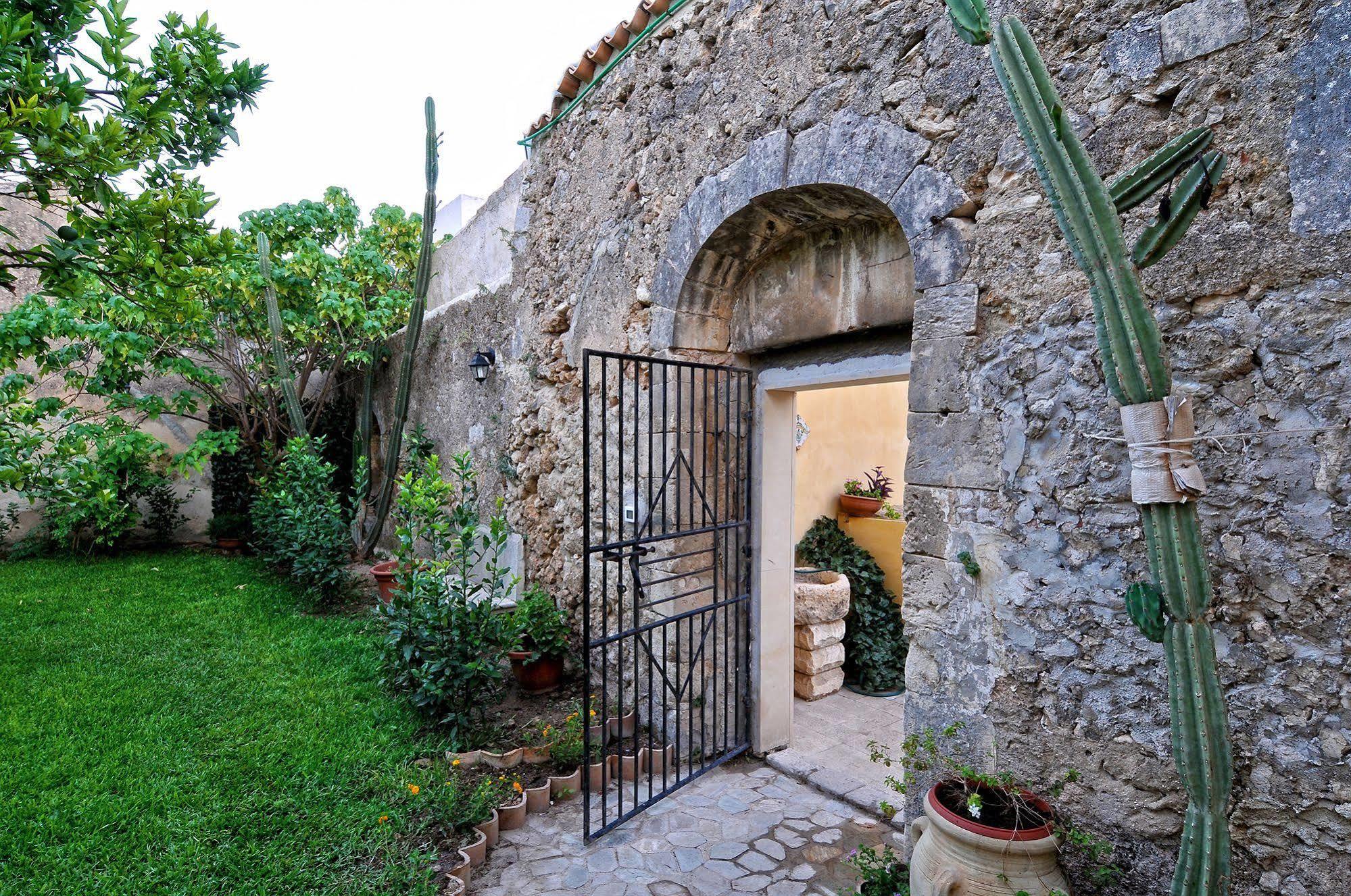 Il Giardino Del Barocco Bed and Breakfast Noto Eksteriør billede
